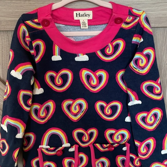Hatley toddler girl size 4 long sleeve navy and rainbow dress with pockets. - Picture 5 of 6